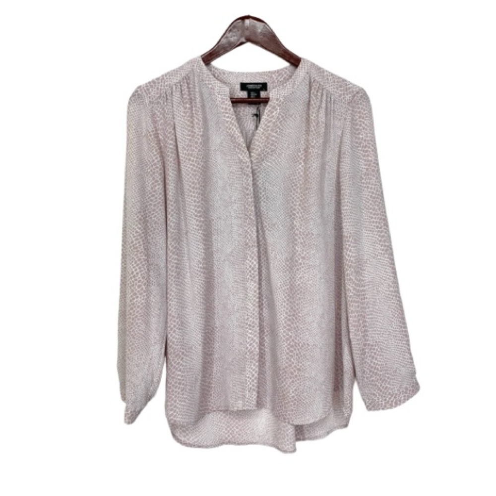 Jones & Co Dusty Lilac & Ivory Animal Print Button Up Blouse With Collar New Nwt
